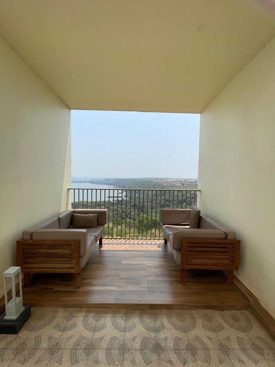 Good Stay 2Bhk Pool Apartment 10 Mins From Dabolim Airport Goa 102 Consua Esterno foto